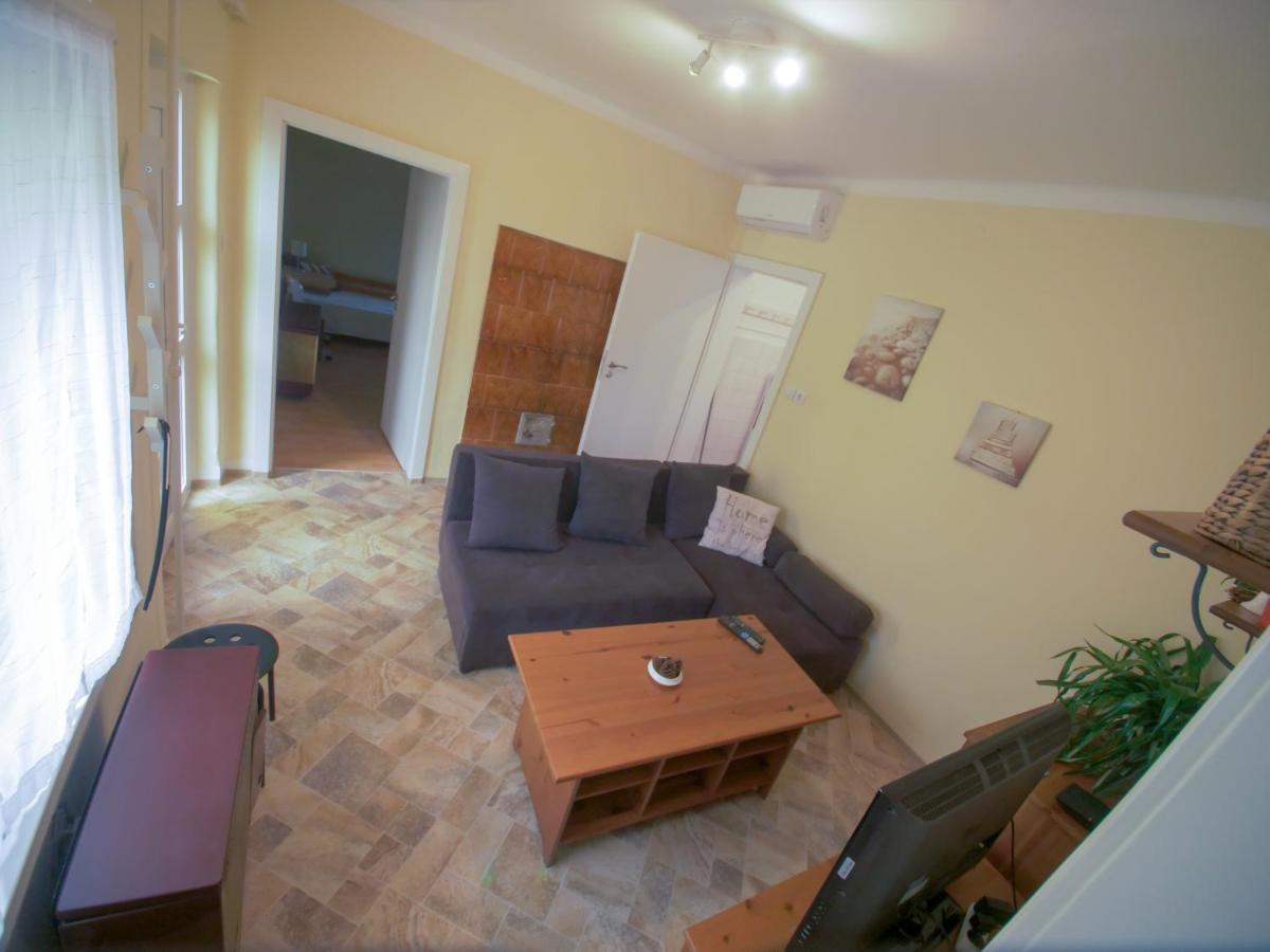 Appartement Estike à Balatonlelle Extérieur photo