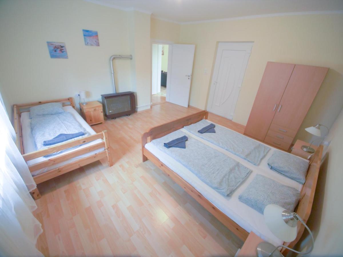 Appartement Estike à Balatonlelle Extérieur photo